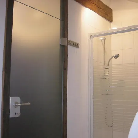 Apartment Gemutliche Ferienwohnung In Mit Garten, Terrasse Und Grill Schernfeld